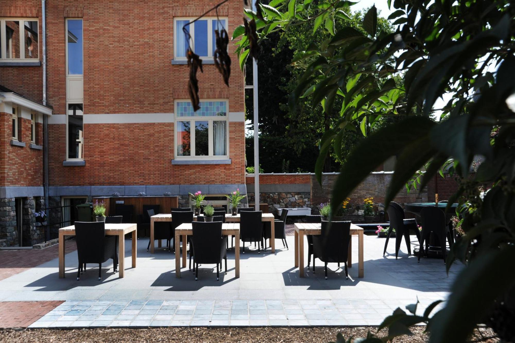 Charmehotel Villa Saporis Hasselt Bagian luar foto