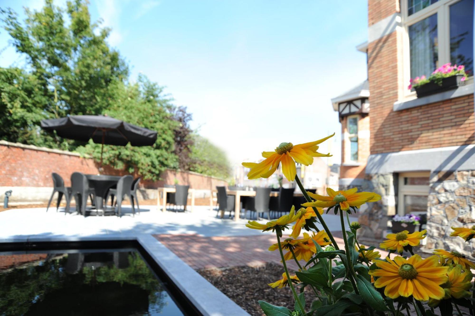Charmehotel Villa Saporis Hasselt Bagian luar foto