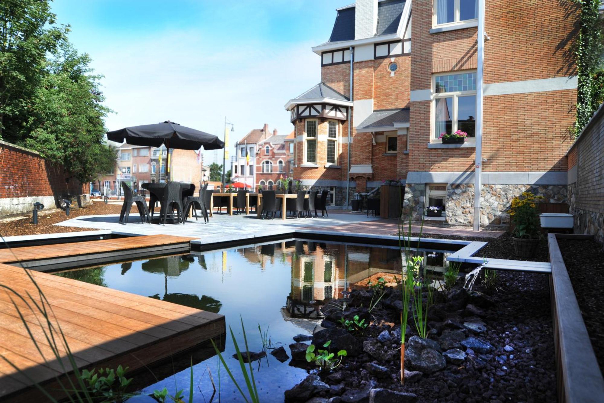 Charmehotel Villa Saporis Hasselt Bagian luar foto
