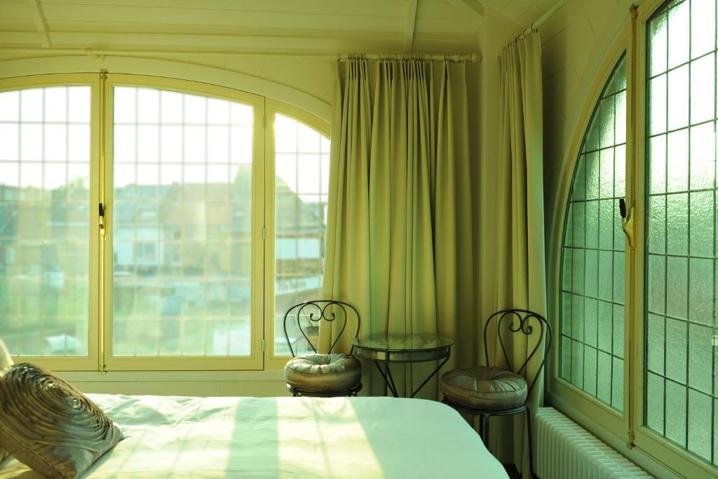 Charmehotel Villa Saporis Hasselt Ruang foto