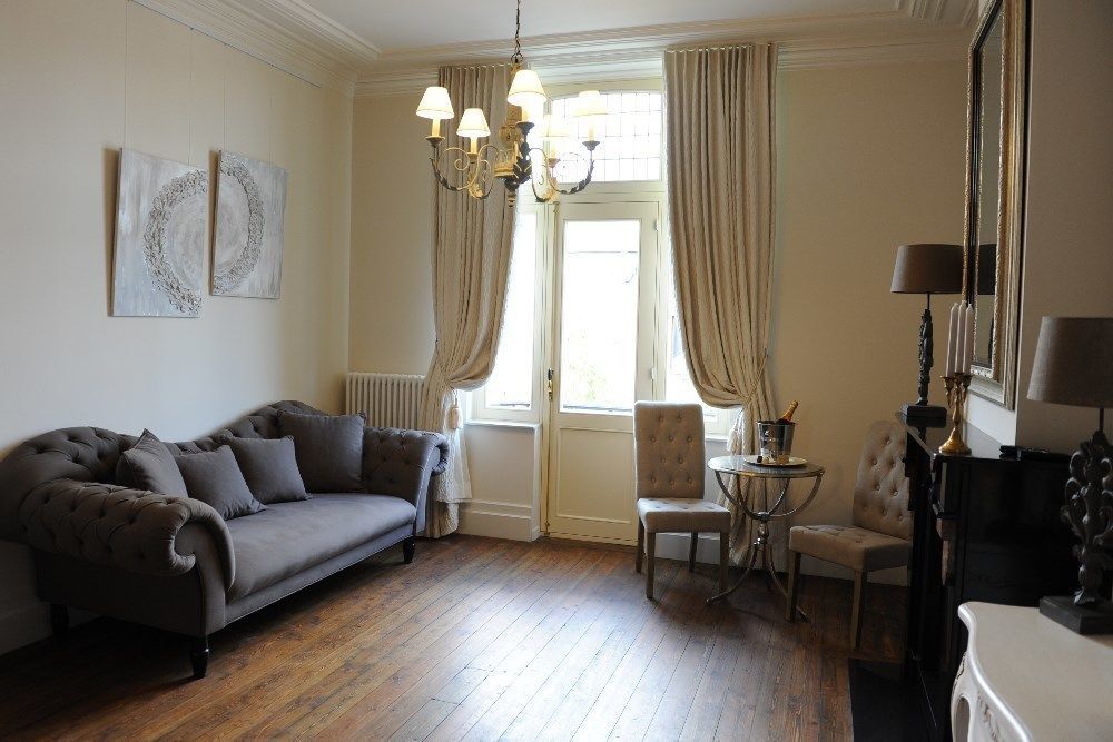 Charmehotel Villa Saporis Hasselt Bagian luar foto